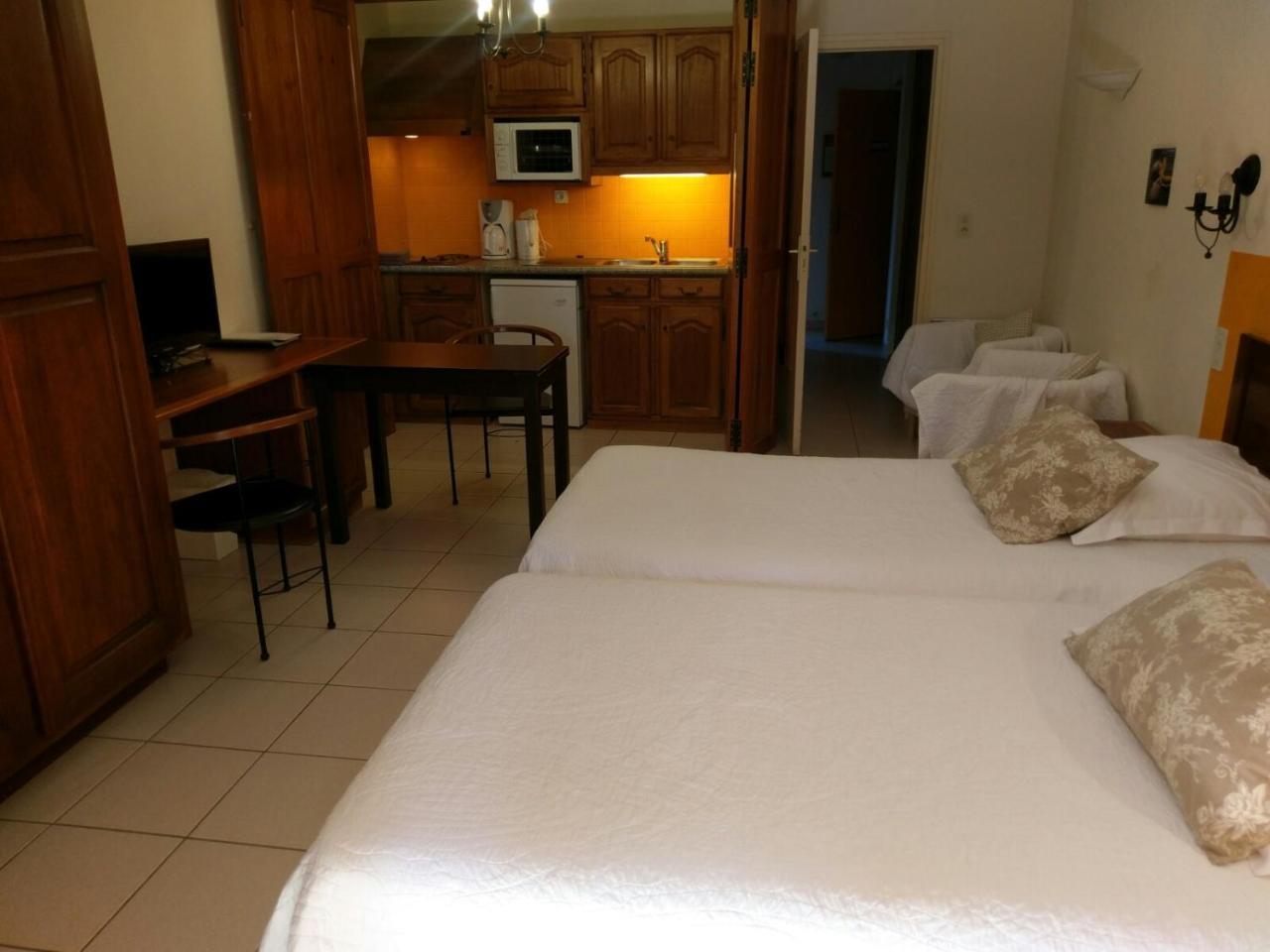 Domaine La Rabassiere Hotel Suzette Екстериор снимка